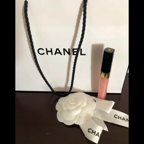 Chanel Glossimer Lip Gloss Pink Crystal #187 - Picture 2 of 5